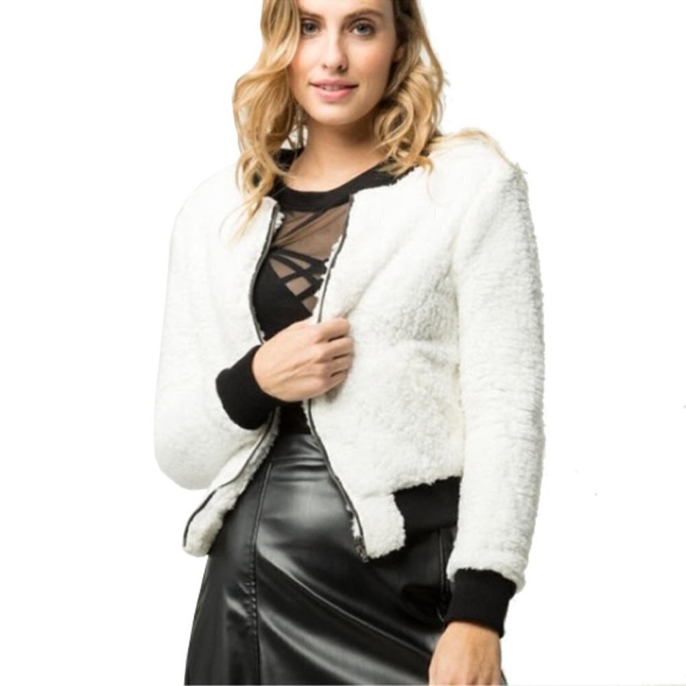 🆕 TILLYS WHITE FAWN bomber Jacket Size M